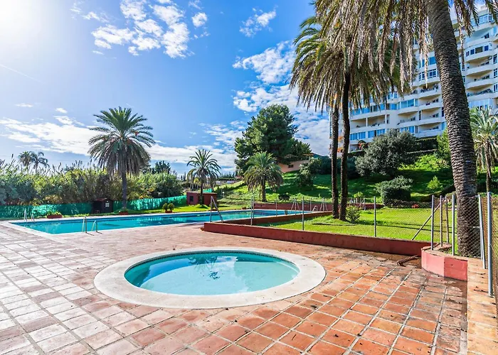 Gorgeous In Appartement Estepona